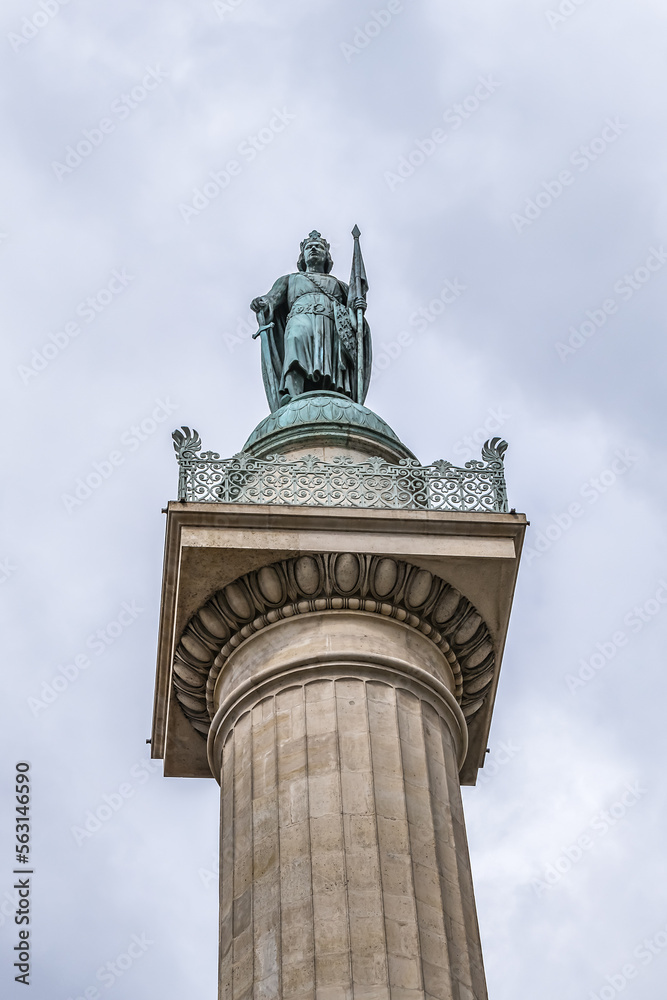 Ancient Throne Barrier (Barriere du Trone) and two Throne Columns (Colonnes du Trone) at Place de la Nation (1700s). Columns surmounted by statues of Philip Augustus and Saint Louis. Paris, France. 