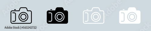 Camera icon set in black and white. Foto signs vector illustration.
