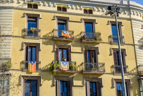 Haus Fassade mit Fahne