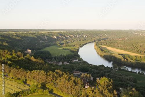 Le château de la Roche-Guyon en ile de France