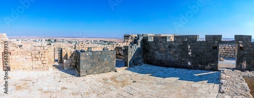 قصر الحلابات، مدينة اثرية خاوية على عروشها - الاردن
 Hallabat Palace - hallabat fort-  Jordan photo