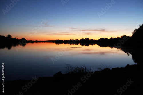 Obraz na płótnie Sunset on the Lake of Der Champage Grand Est France w salonie