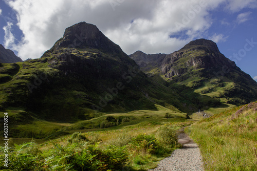 Scotland-Three Sister Mountain range in Glencoe © Hector