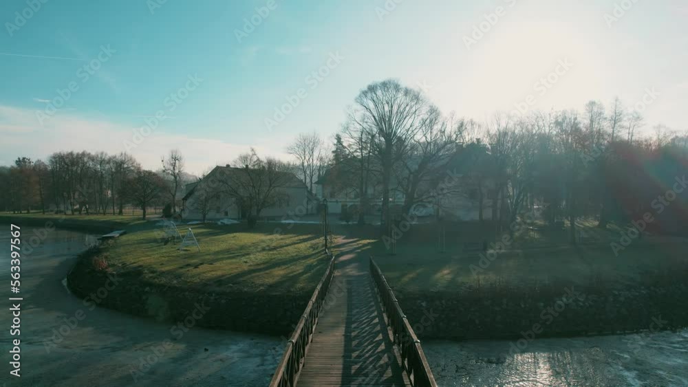 Park pałacowy w Kończycach Małych na Śląsku w Polsce zimą z lotu ptaka Park pałacowy w Kończycach Małych na Śląsku w Polsce zimą z lotu ptaka
