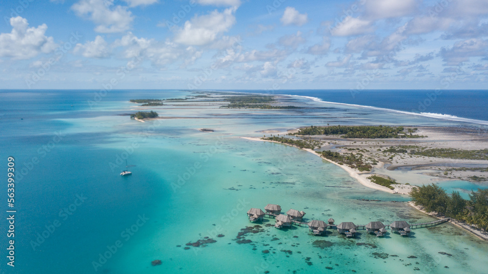 Fototapeta premium Tikehau Atoll, Tuamotu, French Polynesia
