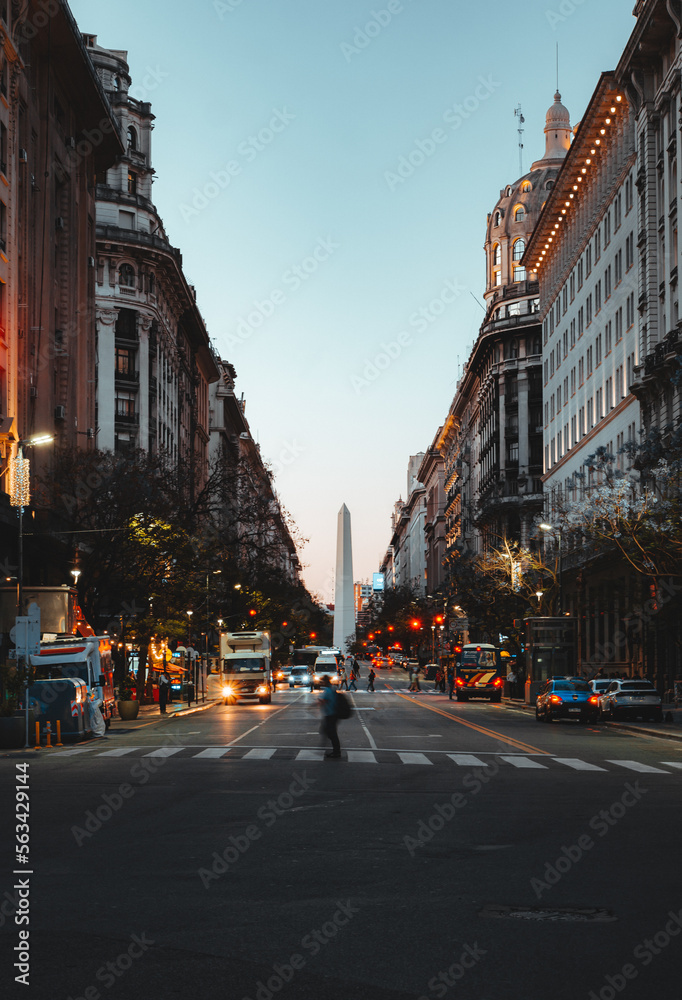 Naklejka premium Vista al Obelisco desde la plaza de mayo, buenos aires, argentina 
