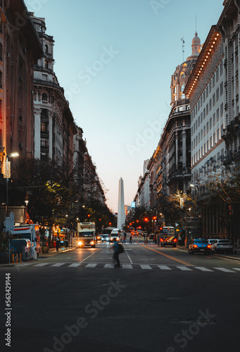 Vista al Obelisco desde la plaza de mayo  buenos aires  argentina 
