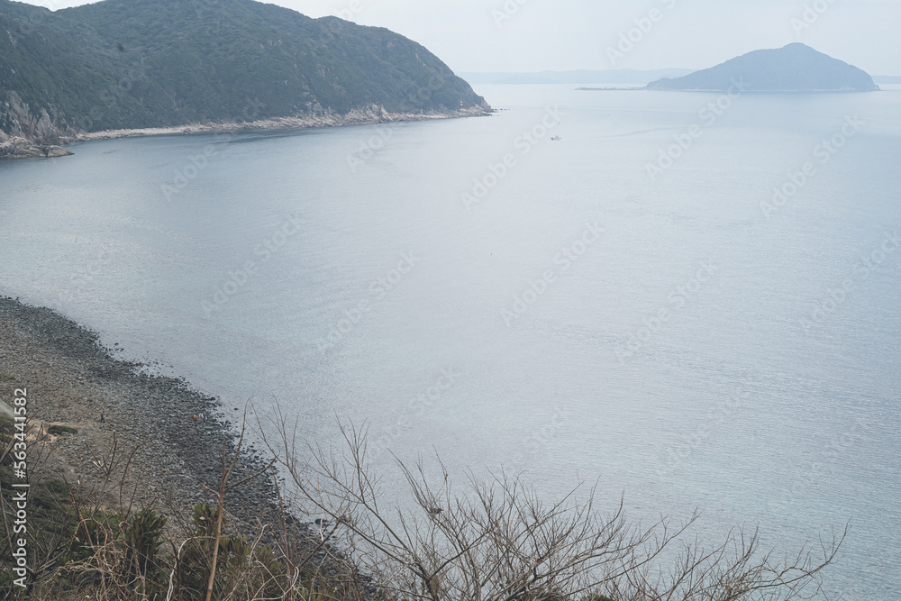 Fototapeta premium 福岡県糸島市の玄海国定公園 トトロの森 糸島市志摩芥屋の大戸展望台からの眺望