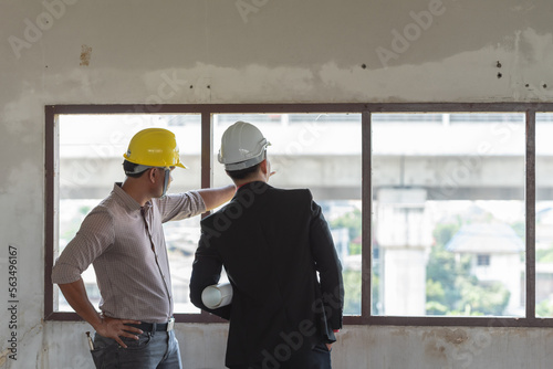 Engineer construction talk to manager about plan project problem
