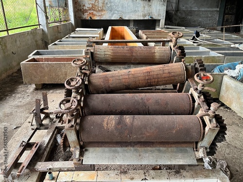 old iron machine 