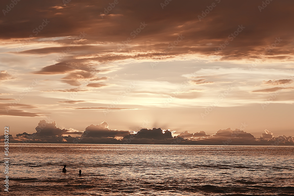 Naklejka premium sunset over the ocean, water sea nature