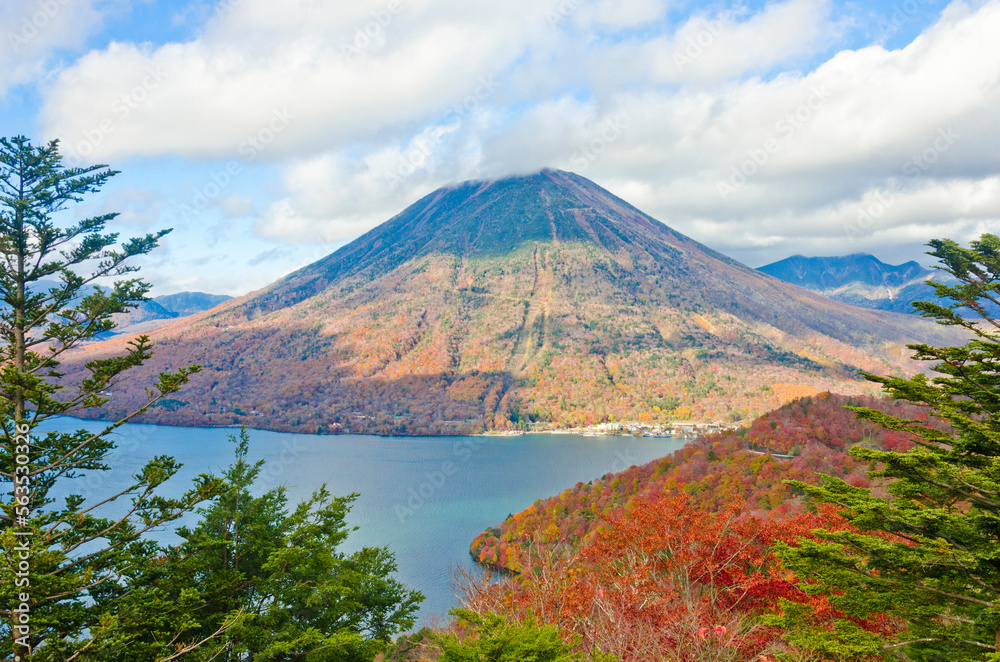 Fototapeta premium Lake Chuzenji and Mt. Nantai in Autumn.