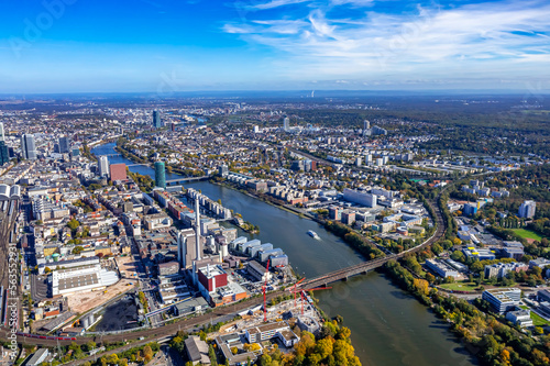 Frankfurt am Main aus der Luft © Roman