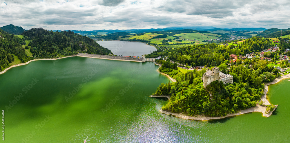 Dunajec Castle - a medieval fortress located near Niedzica village. Poland. Europe Dunajec Castle - a medieval fortress located near Niedzica village. Poland. Europe