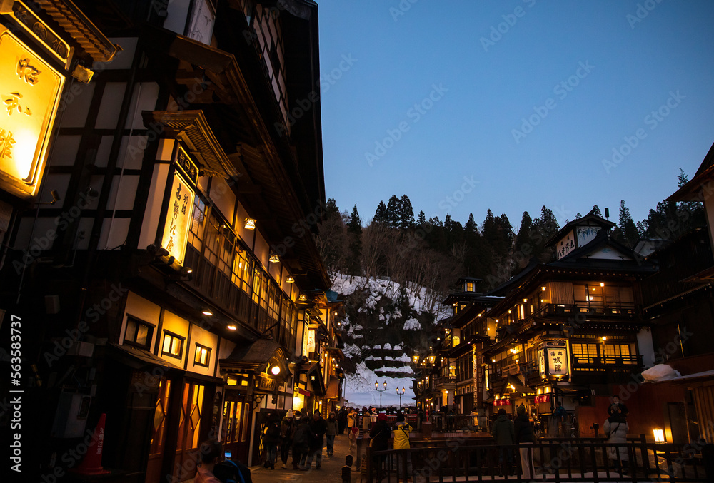 Obraz premium 銀山温泉