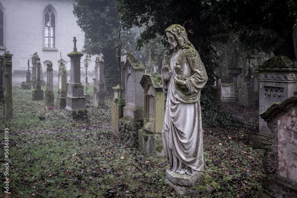 historischer Friedhof St. Peter in Straubing historischer Friedhof St. Peter in Straubing