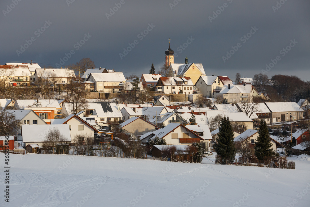 Obraz premium Gemeinde Schwenningen im Winter, Landkreis Sigmaringen