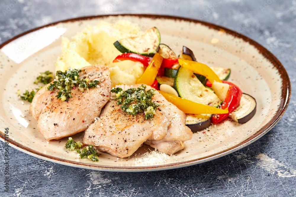 chicken with mashed potato and vegetables chicken with mashed potato and vegetables