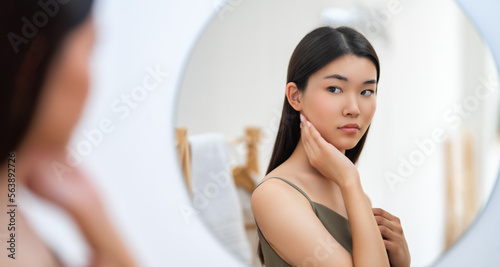 woman looking at mirror Free Download woman looking at mirror - GFXLoad