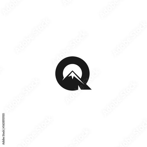 mountain and Q logo design 