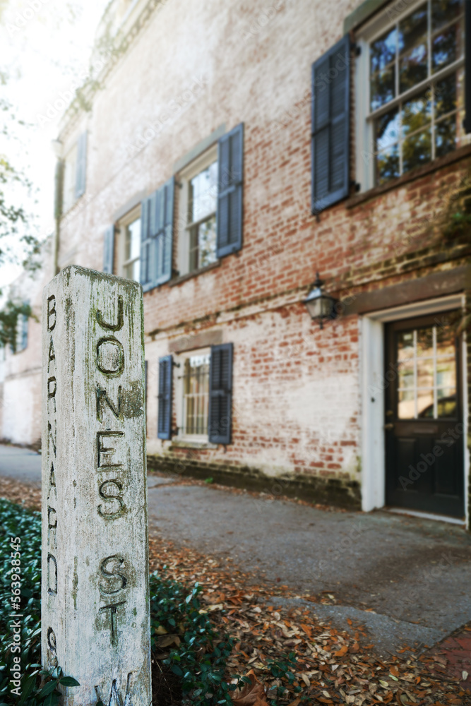 Sign at the corner of Jones St and Barnard in the Savannah historic district Sign at the corner of Jones St and Barnard in the Savannah historic district