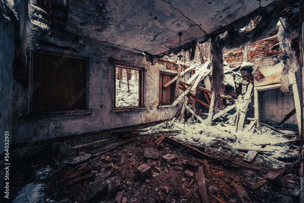 In Brandenburg, history isn't just told, it's hidden underground in old bunkers! Imagine strolling through the woods and stumbling upon a bunker from the Cold War In Brandenburg, history isn't just told, it's hidden underground in old bunkers! Imagine strolling through the woods and stumbling upon a bunker from the Cold War