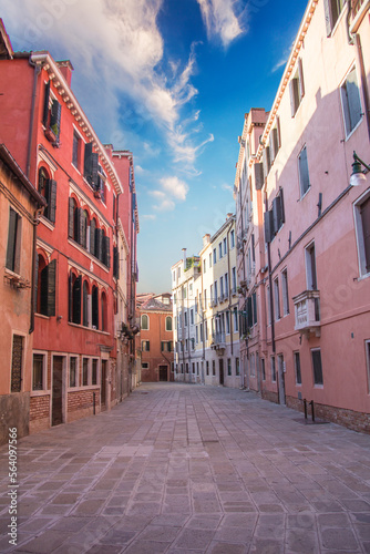 Fototapeta Naklejka Na Ścianę i Meble -  Beautiful view of the streets of Venice, Italy