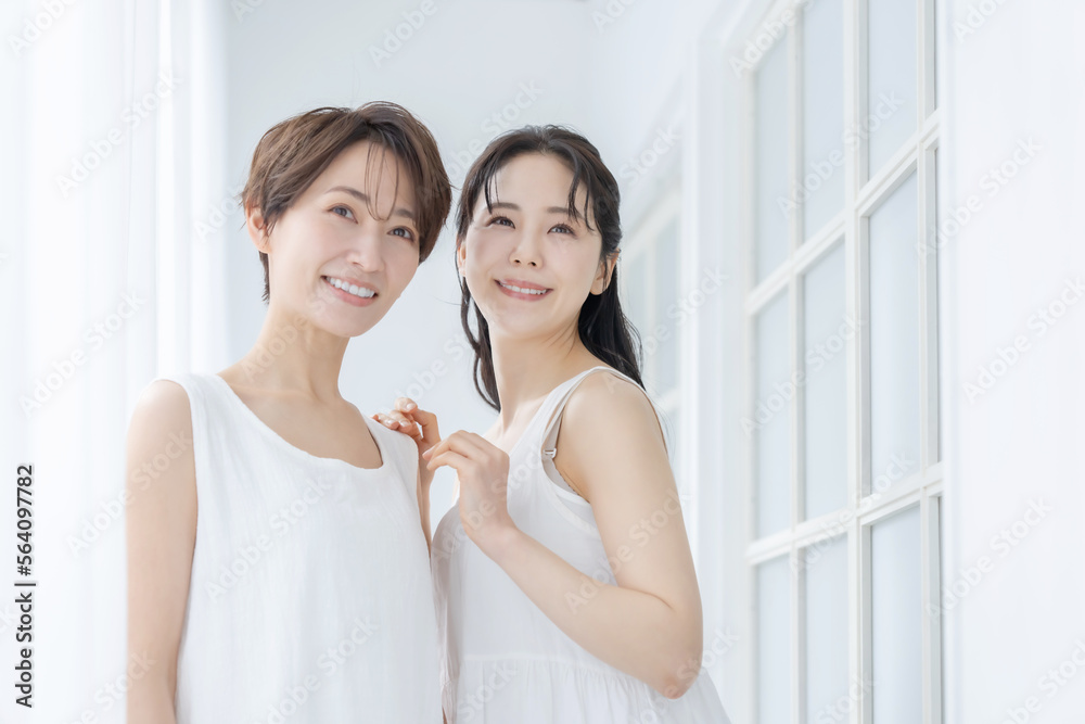 女性・2人 女性・2人