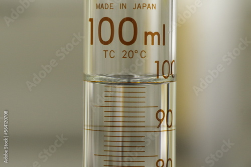 Obraz na płótnie メスシリンダー 100ml