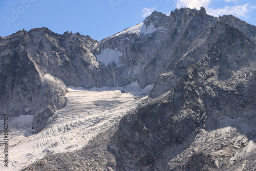 Klimawandel in den Bernina-Alpen; Cima dal Cantun (3354m) mit Cantungletscher im September 2022 photo