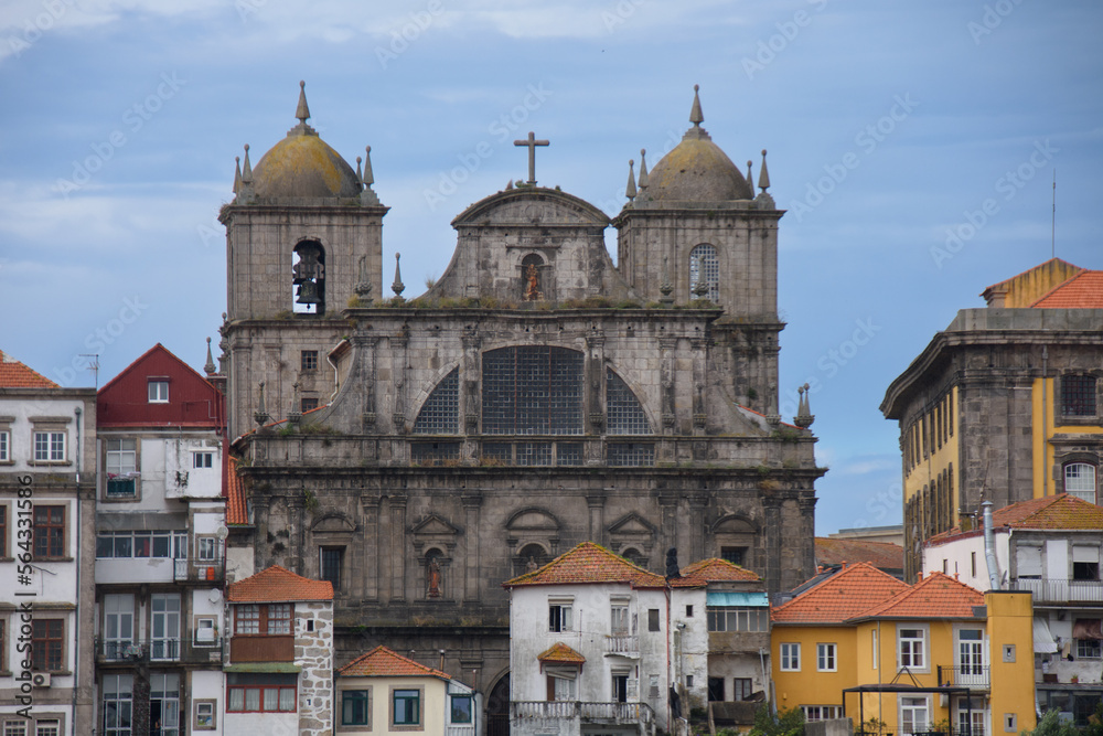 Fototapeta premium View and architecture of the beautiful town of Porto in Portugal