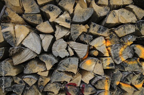 Brennholz Holzstabel