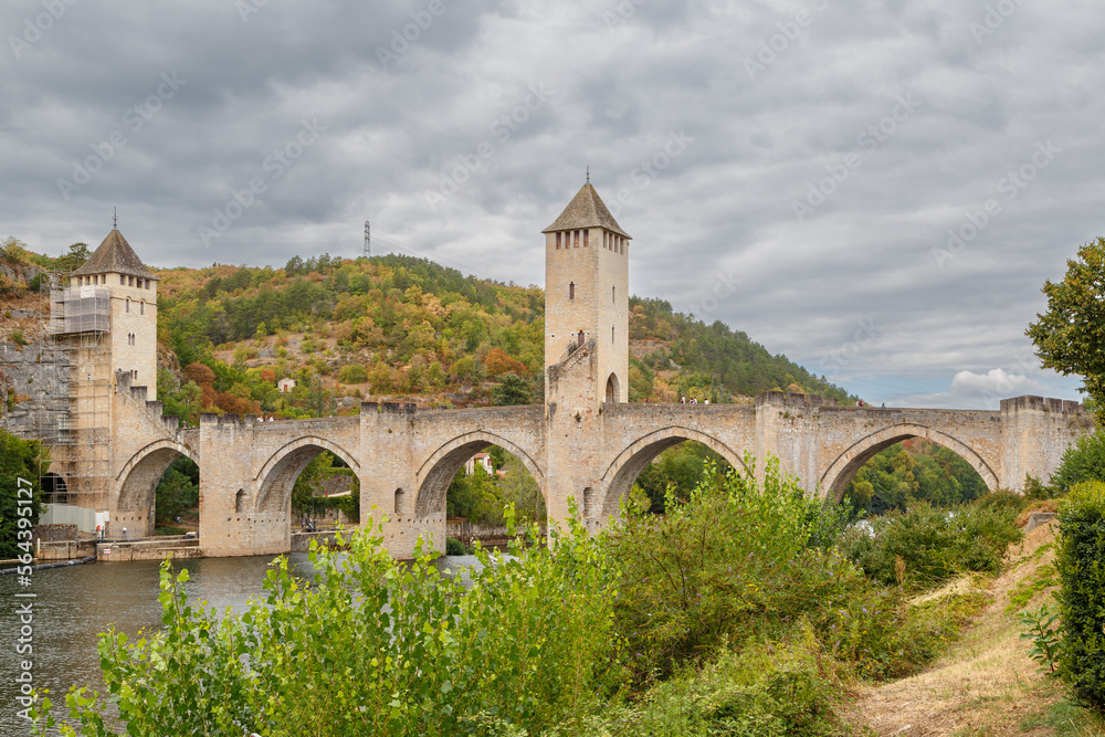 Pont Valentré ou pont du Diable à Cahors en France