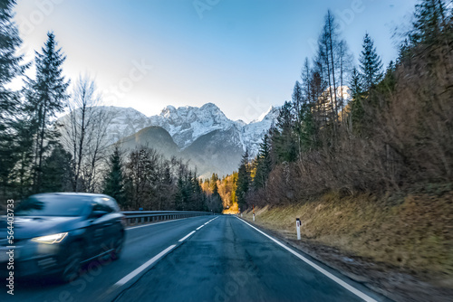 Mountain road in winter © Flaviu Boerescu