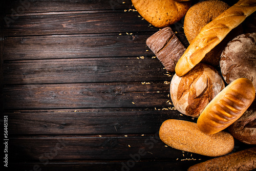 Different types of freshly baked bread. 