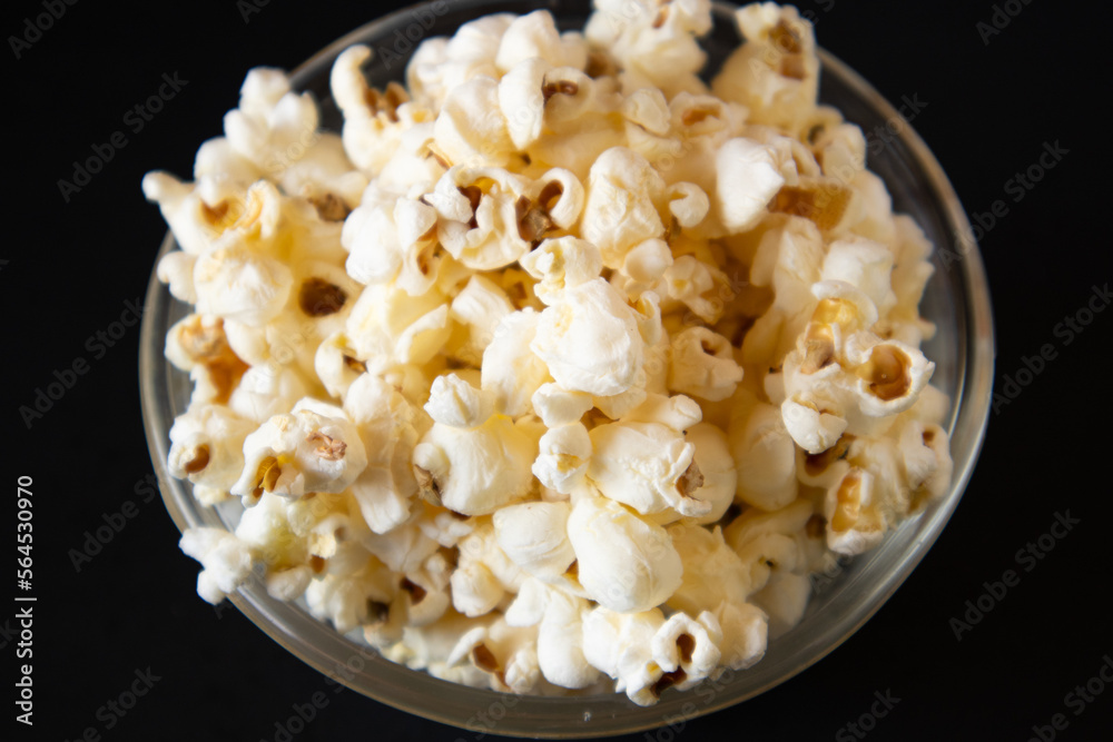 Golden butterfly popcorn on isolated background
Golden butterfly popcorn on isolated background