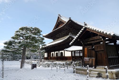 雪の建仁寺 法堂 京都市東山区
