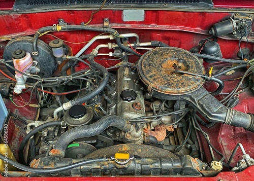 old unmaintained vehicle engine photo