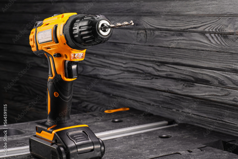 Cordless drill also work as a screwdriver Cordless drill also work as a screwdriver