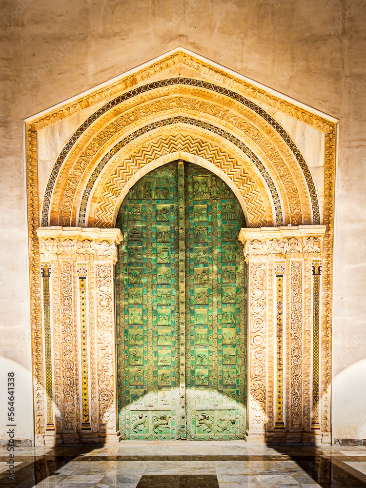 Φωτογραφία Imposante Bronzetür in der Normannenkathedrale in Monreale auf Sizilien