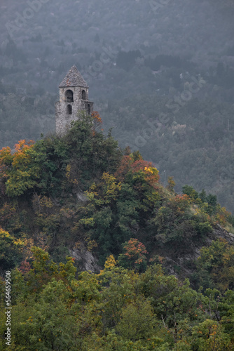 The ancient medieval tower of Rocca Corneta © Francesco Fanti