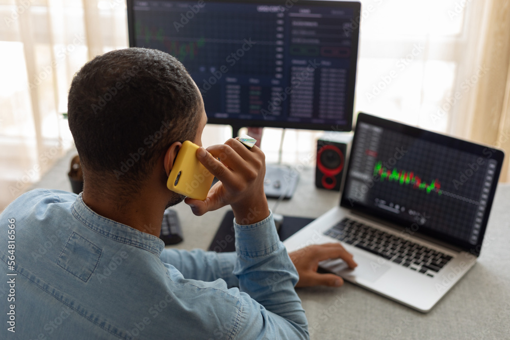 trader talking on the phone