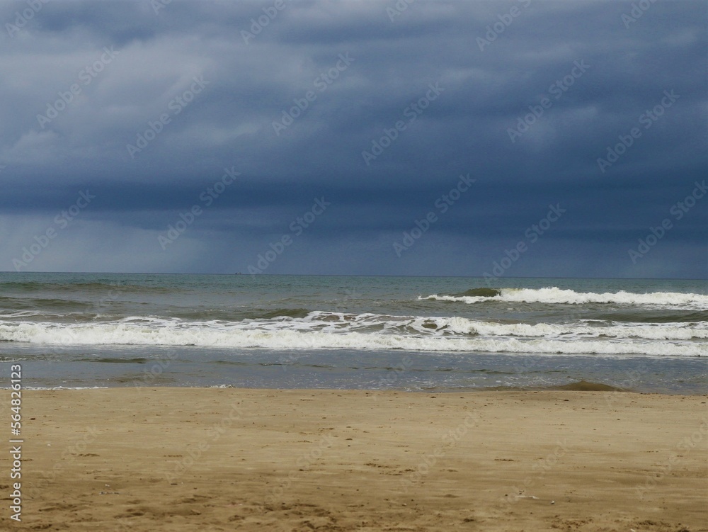 Chuva  e praia!