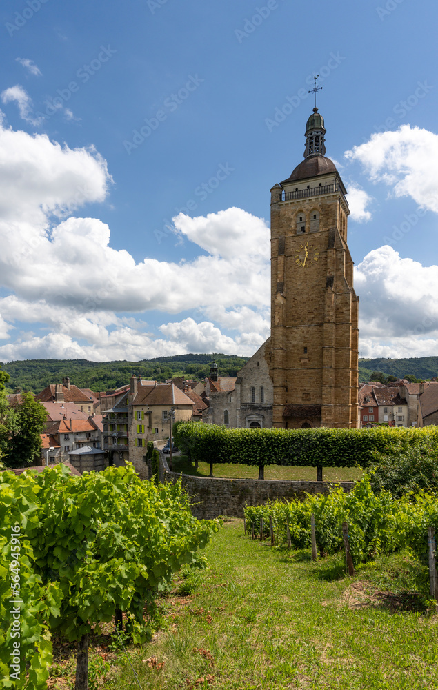 Fototapeta premium Arbois Old Church Vineyard