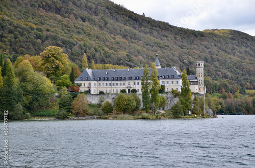 Lac du Bourget et abbaye de Hautecombes, France, savoie