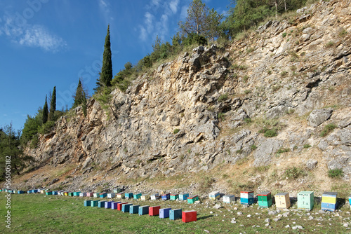 Griechenland - Provinz Epirus - Ioannina - Bienenstöcke photo