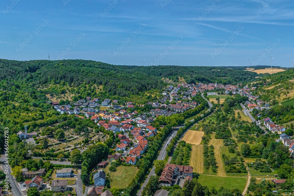 Lauda im Taubertal im Luftbild - Ausblick auf dan Ortsteil Oberlauda