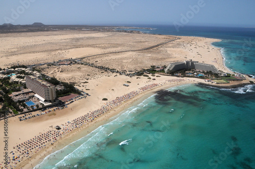 Fotografía aérea de la costa y dunas de Corralejo en la isla de Fuerteventura, Canarias © s-aznar