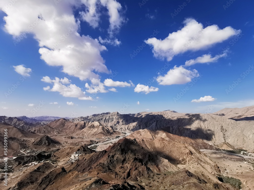 Fototapeta premium A view of Hajar Mountains in Ras Al Khaima Emirate in the United Arab Emirates