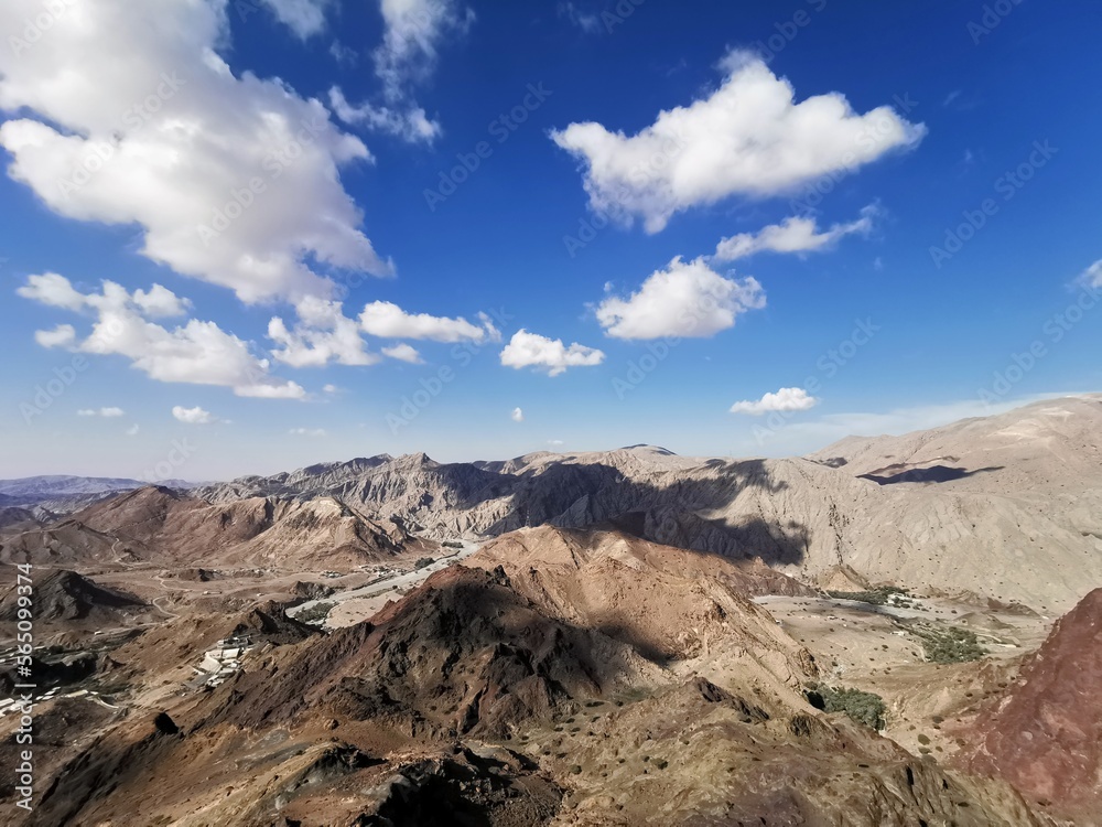 Naklejka premium A view of Hajar Mountains in Ras Al Khaima Emirate in the United Arab Emirates